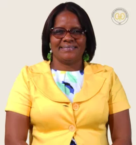 Dra. Kenia Linares Mendoza