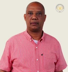 Dr. César Emilio Esquea Bodder